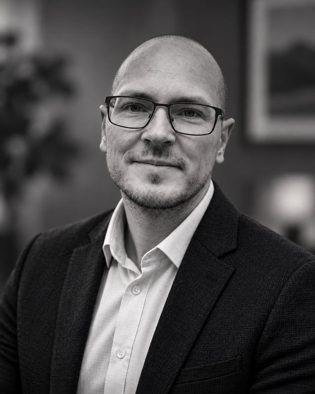 Adrian Eckardt